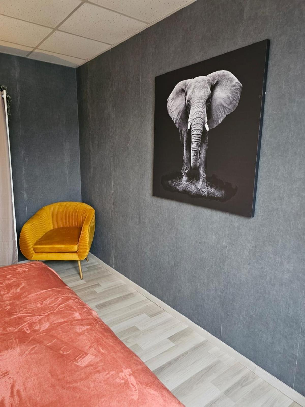 Cosy Loft - Calais Apartment Ngoại thất bức ảnh